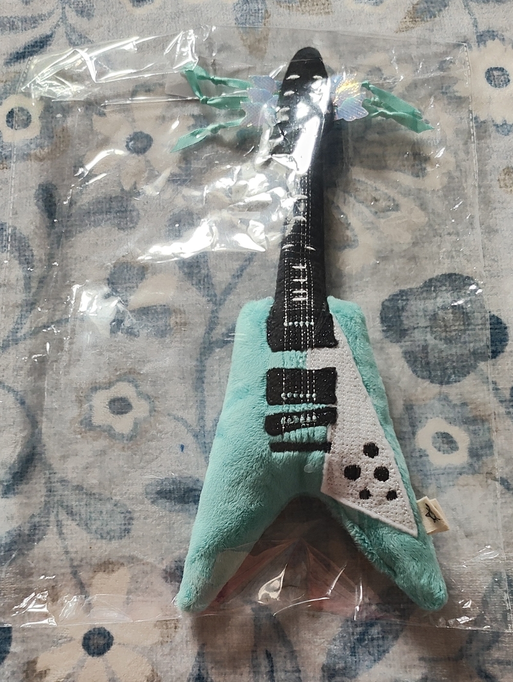 CAT: JACKSON GALAXY CAT GUITAR TOY PILLOW (NWOT)